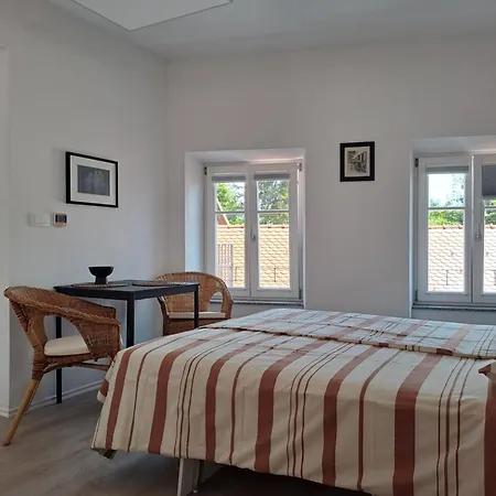 For2 Bed & Breakfast *