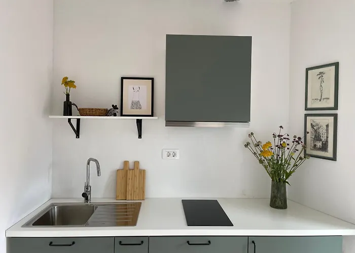 Alojamento de Acomodação e Pequeno-almoço For2 3*